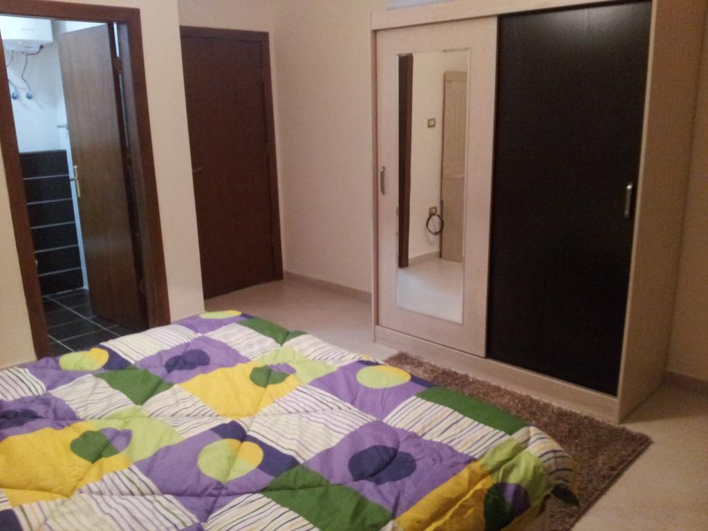 Cozy Dair Ghbar Apartment Amman Ngoại thất bức ảnh