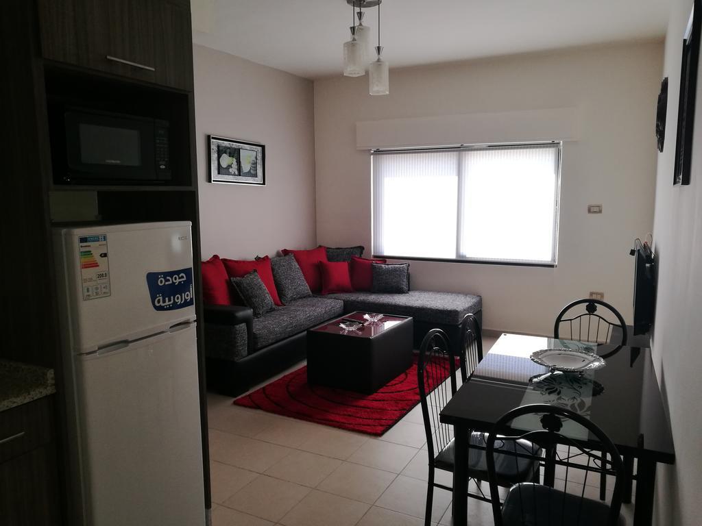 Cozy Dair Ghbar Apartment Amman Ngoại thất bức ảnh