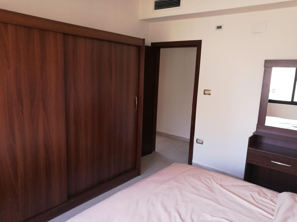 Cozy Dair Ghbar Apartment Amman Ngoại thất bức ảnh