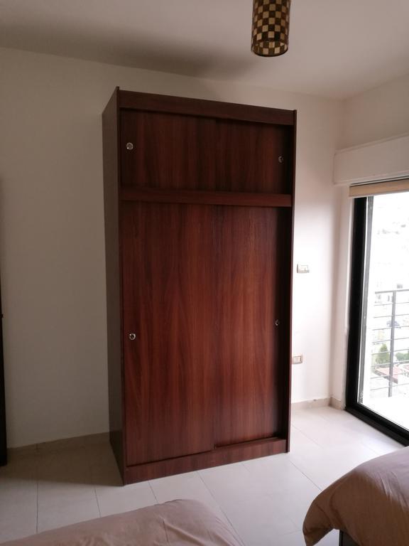 Cozy Dair Ghbar Apartment Amman Ngoại thất bức ảnh