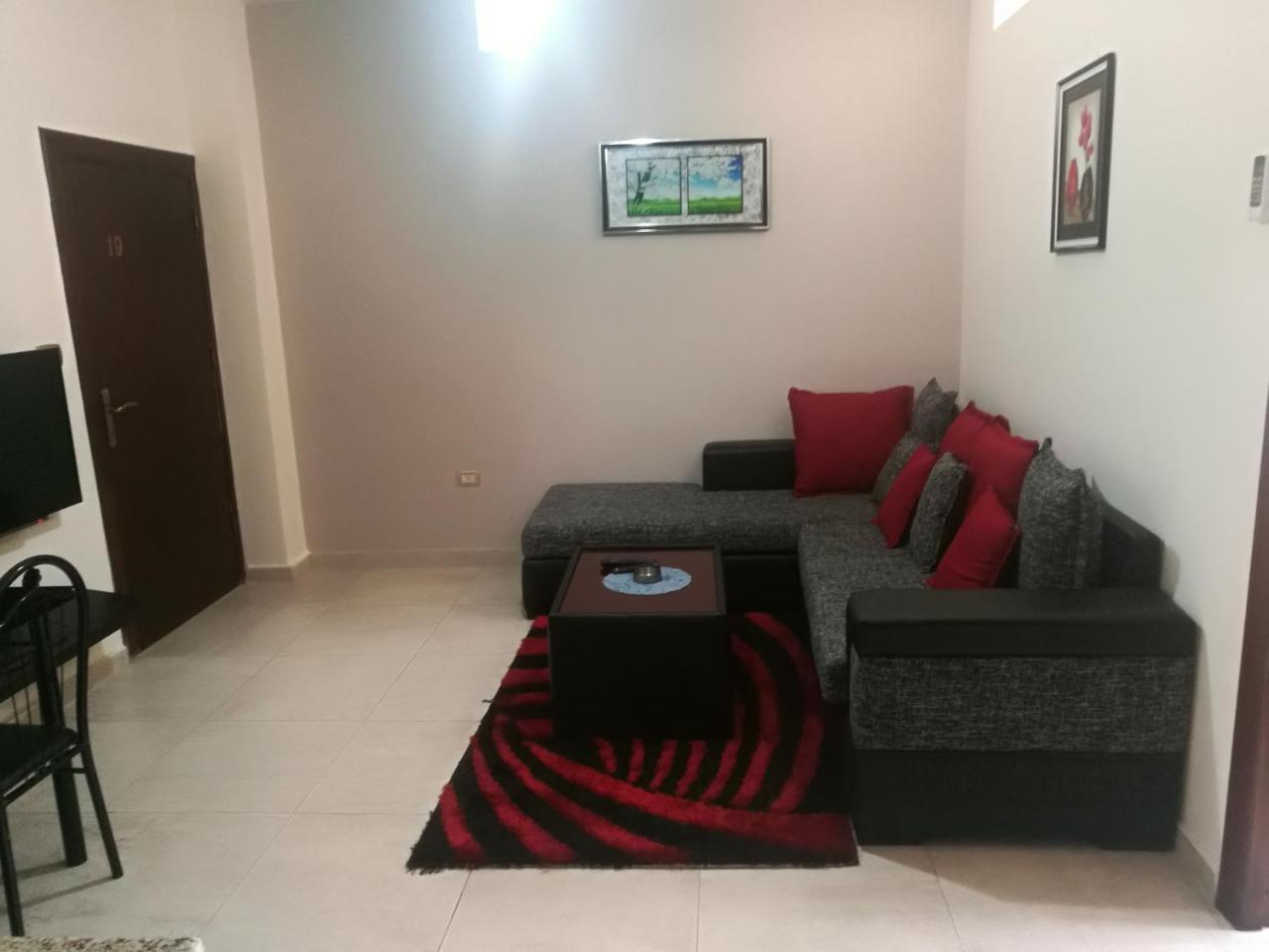 Cozy Dair Ghbar Apartment Amman Ngoại thất bức ảnh