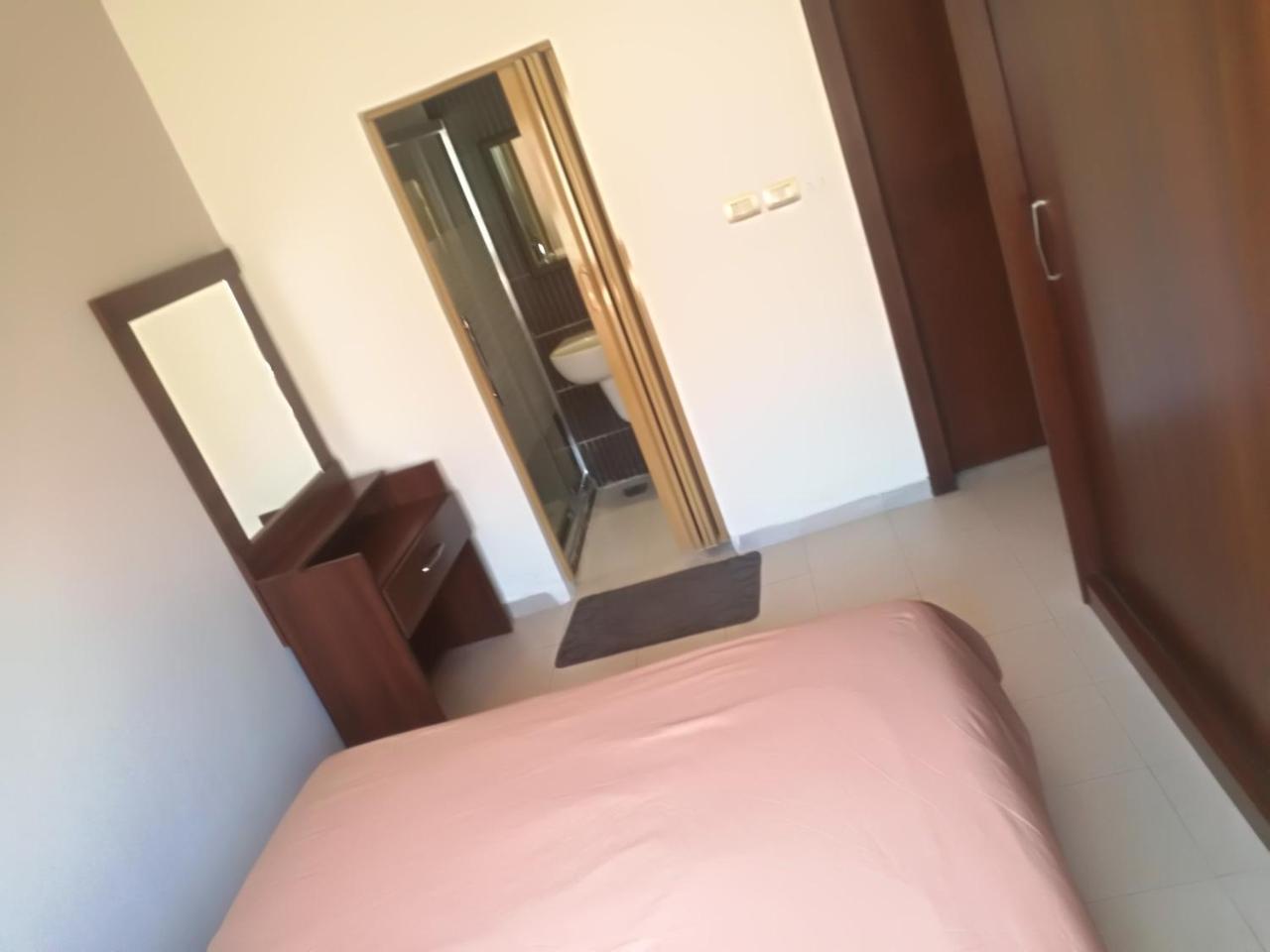 Cozy Dair Ghbar Apartment Amman Ngoại thất bức ảnh