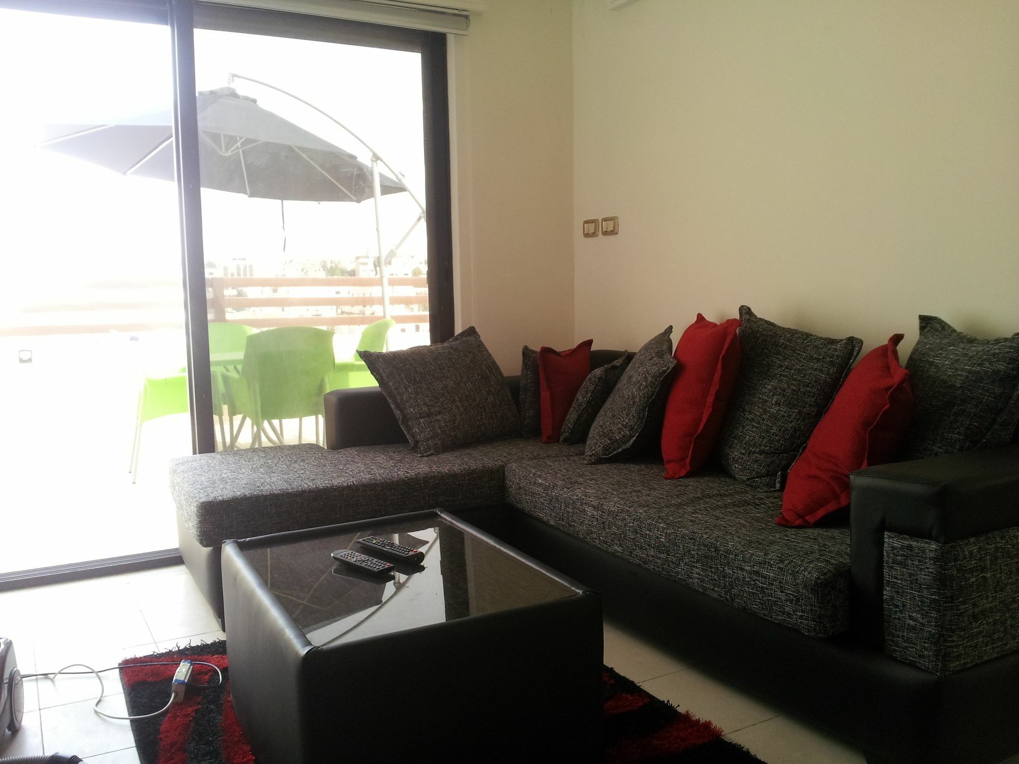 Cozy Dair Ghbar Apartment Amman Ngoại thất bức ảnh